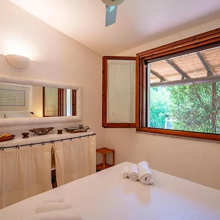 Ulivo - Di Porto Giunco A Piedi Villa